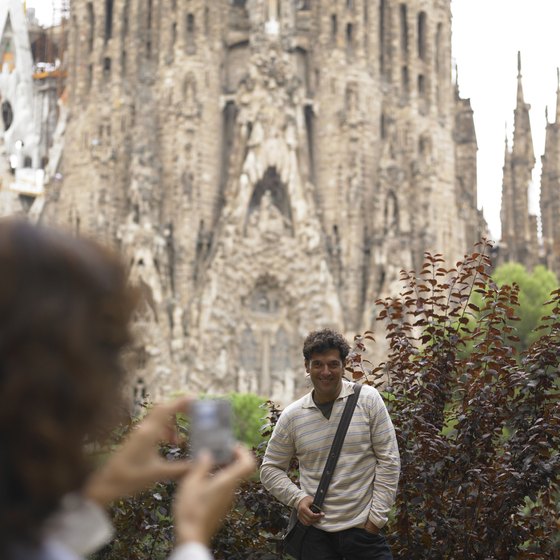 La Sagrada Familia displays the architecture of Gaudi.