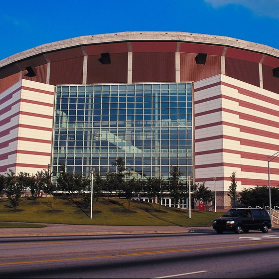 Philips Arena is close to many attractions in Atlanta such as the Georgia Dome.