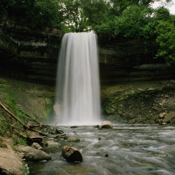 Minnesota is known for sites that showcase its natural beauty, such as Minnehaha Falls.