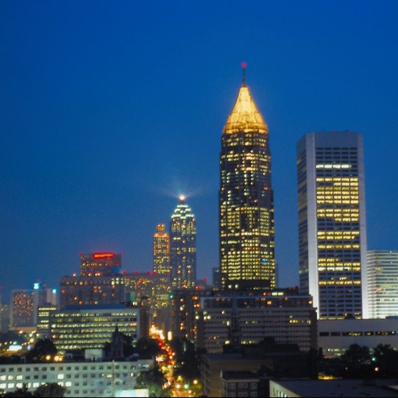 Downtown Atlanta is just five minutes north of the Greyhound bus station.