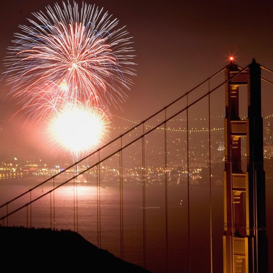 San Francisco brings in the new year with sparkling fireworks.