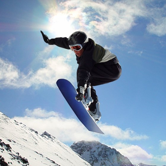 Superior snowboarding destinations can be found near Boston.