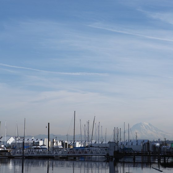 Ruston overlooks Tacoma's Commencement Bay.