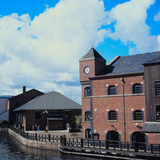 Manchester's industrial past is evident in its historic factory buildings, many of which are converted for residential or cultural use.