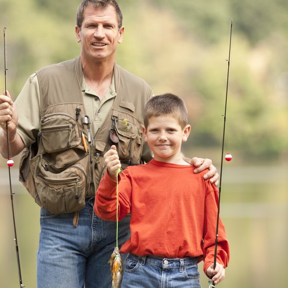 Families can enjoy a day of bluegill fishing on the lakes of Tennessee.