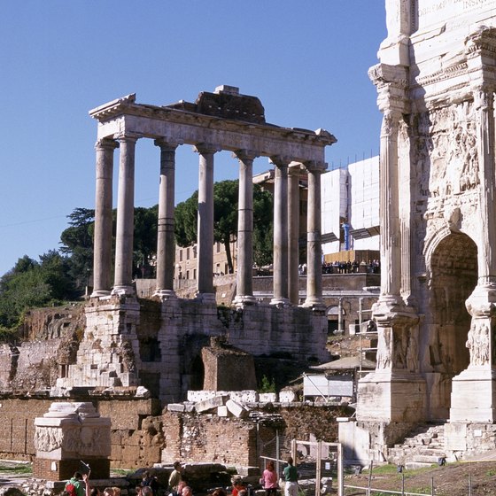 What Are Some Landforms In Rome Italy