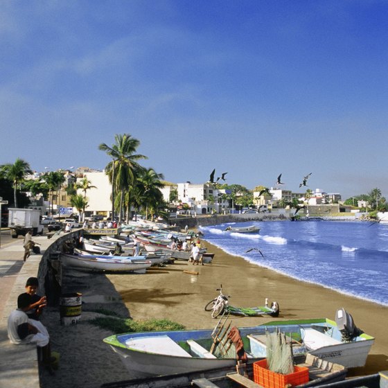 Snorkeling excursions regularly depart from Mazatlan beaches to the Isla de Chivos.