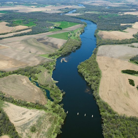 Beaches between Kentucky and Indiana are along winding, lazy rivers.