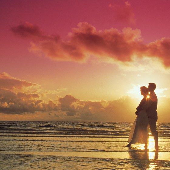 Atlantic Beach offers options for couples seeking romance.