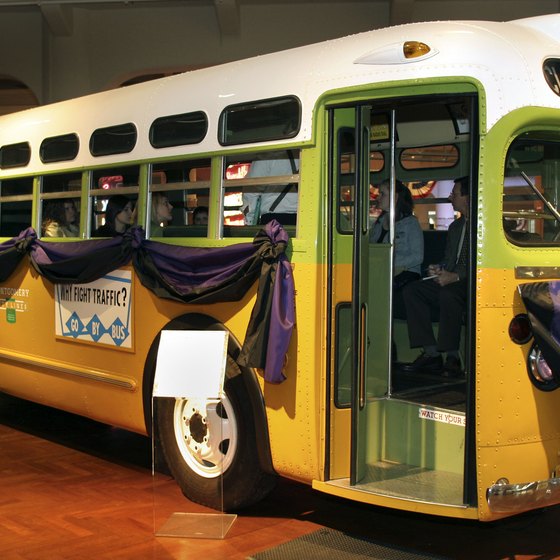 The Detroit Institute of Arts includes exhibits like Rosa Parks' bus.