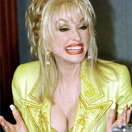 Dolly Parton's Dollywood won the 2010 Applause Award.