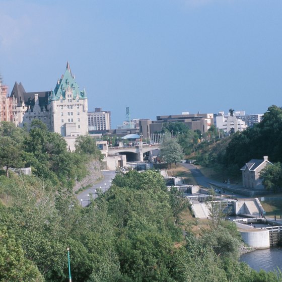 Visitors to Ottawa can enjoy a range of sightseeing cruises on the Ottawa River