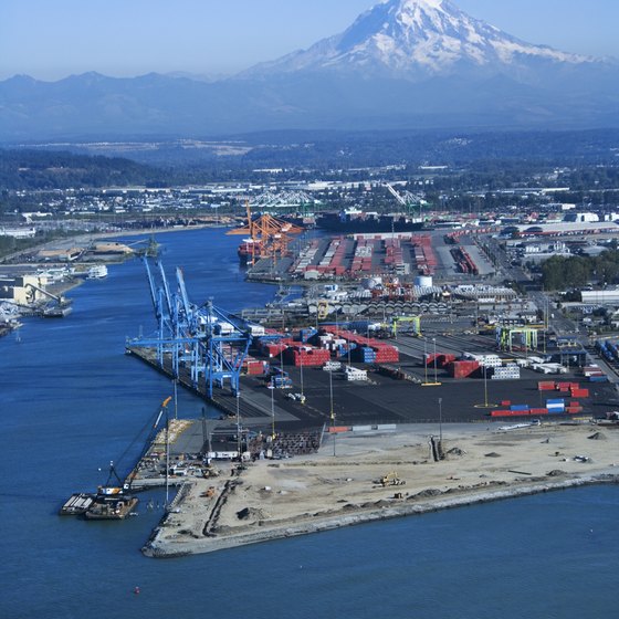 Harbors, ports, bays and beaches in Tacoma have views of Mt. Ranier.