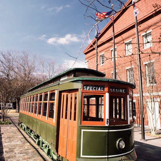 The historic St. Charles streetcar line connects hotels near Lee Circle with other parts of New Orleans.