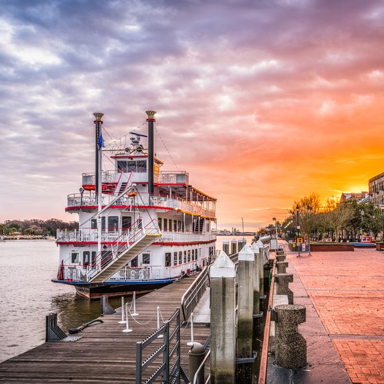 Riverboat Cruises With Dinners in Savannah, Georgia