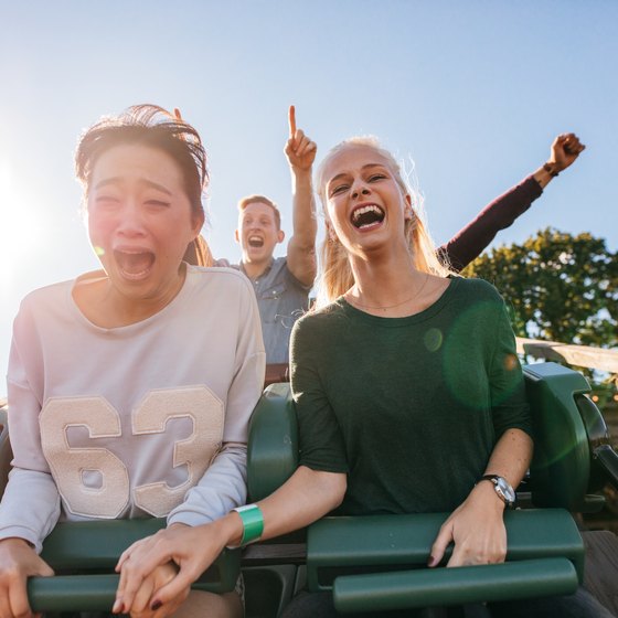 How to Purchase Six Flags Souvenir Photos After You've Left the Park