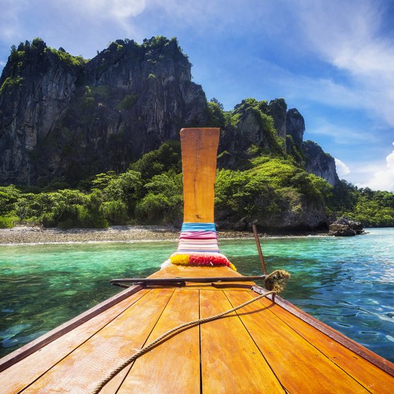 How to Go on a Vacation to Thailand