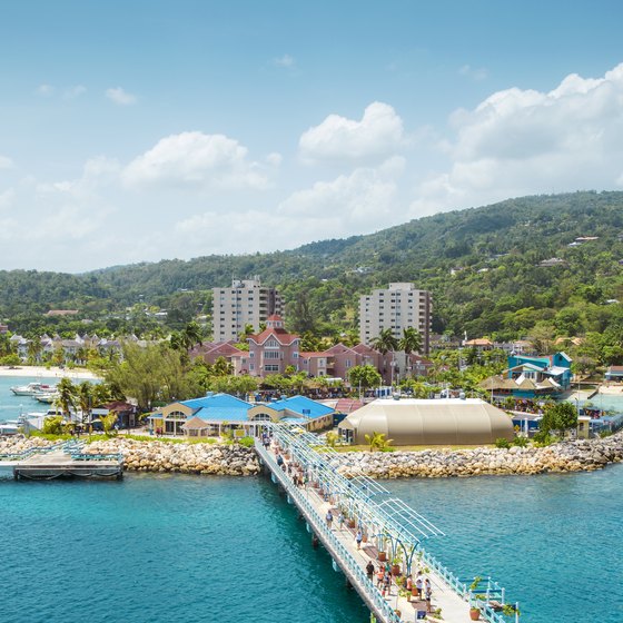 How Far Are the Beaches From the Cruise Ship Port in Ocho Rios, Jamaica?