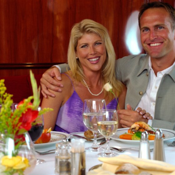 For romance in Miami, take a dinner cruise on picturesque Biscayne Bay.