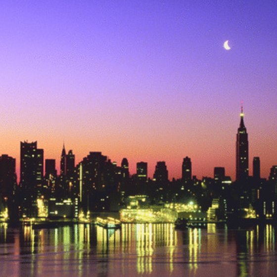 A tour to New York City from New Jersey begins with a spectacular skyline view.