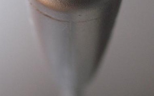 Un micrófono combinado con una computadora se convierte en una herramienta muy poderosa.
