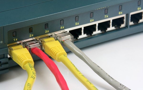 Cómo instalar una tarjeta de red Ethernet para PC