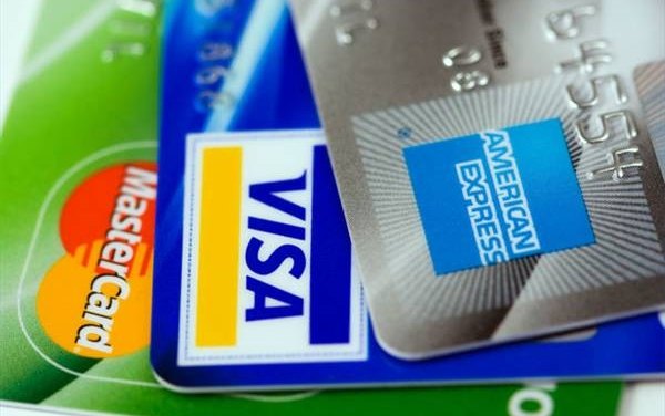 Cómo quitar una tarjeta de crédito en una cuenta de PayPal (En 5 Pasos)