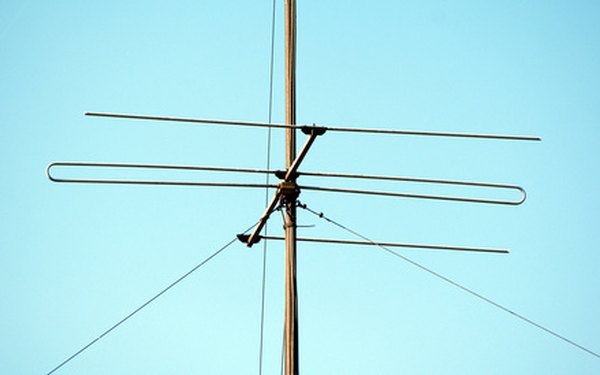 Cómo instalar antenas UHF y VHF (En 5 Pasos)