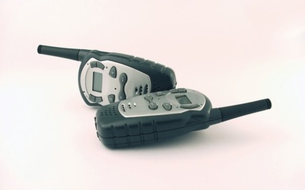 Instrucciones para operar un walkie-talkie de Motorola