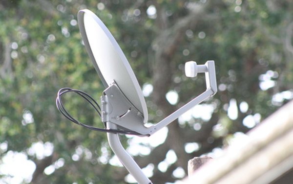 Cómo recibir televisión satelital con la antena parabólica de un equipo viejo (En 10 Pasos)