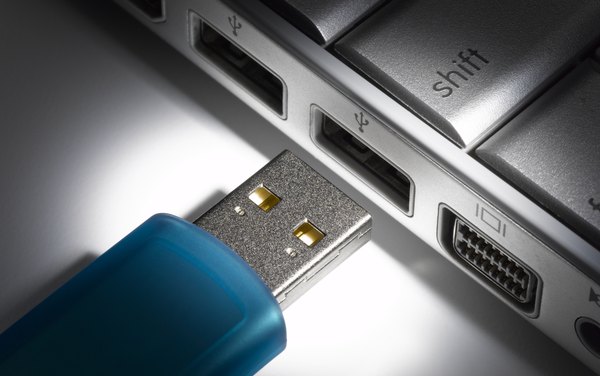 Cómo actualizar un puerto USB a 2.0 (En 7 Pasos)