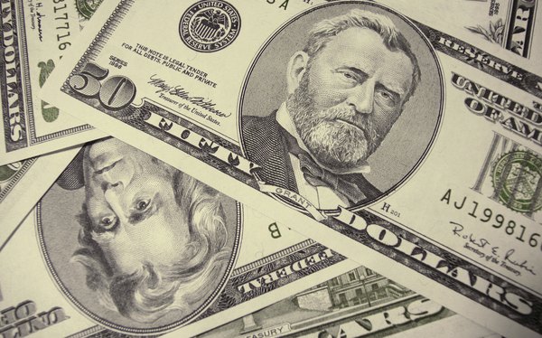 Cómo transferir dinero desde PayPal a una cuenta bancaria (En 8 Pasos)