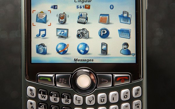 El servidor de mi BlackBerry Curve está bloqueado o no responde