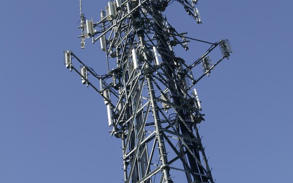 ¿Qué torres de celulares usa Net10?