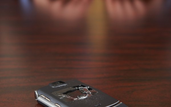 Arreglar un teléfono roto puede ser más fácil de lo que piensas.