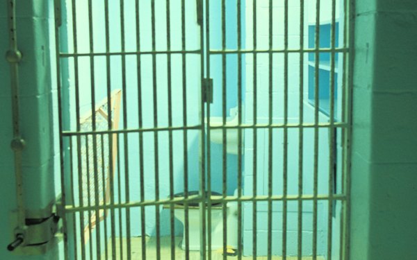 En Florida, tan sólo precisas la información más básica de un prisionero para ubicarlo en el régimen penitenciario.