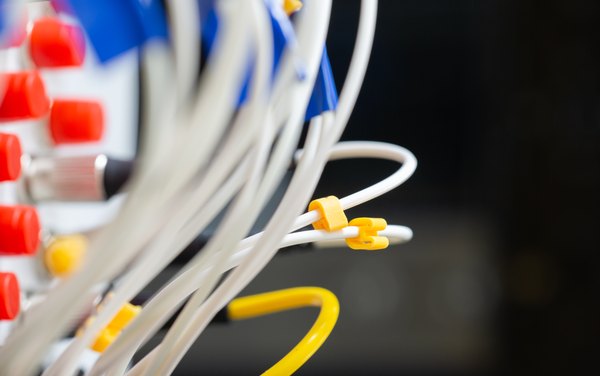 ¿Qué es un cable de audio óptico digital?