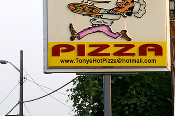 Incorpora letras mayúsculas (TonysHotPizza@hotmail.com) , y así será más probable que la gente la recuerde.
