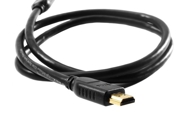 Los cables HDMI normalmente llevan una señal hasta 35 pies (10,5 m) de distancia.