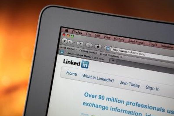 what does connecting with someone on linkedin mean