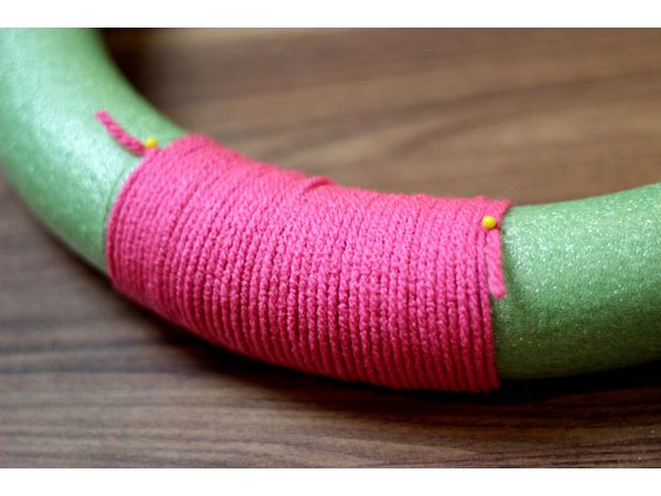 Wrap yarn around the foam ring