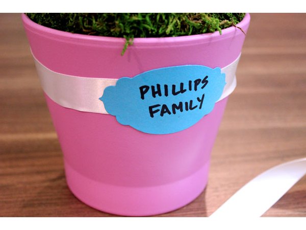 Add a ribbon and label to the pot