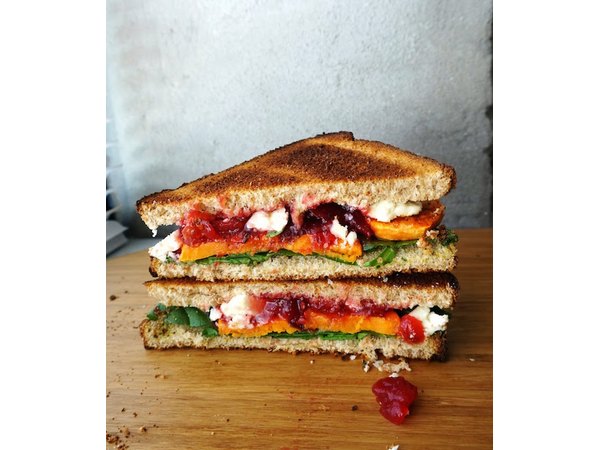 Thanksgiving Leftover Sandwich - misshangrypants.blogspot.com