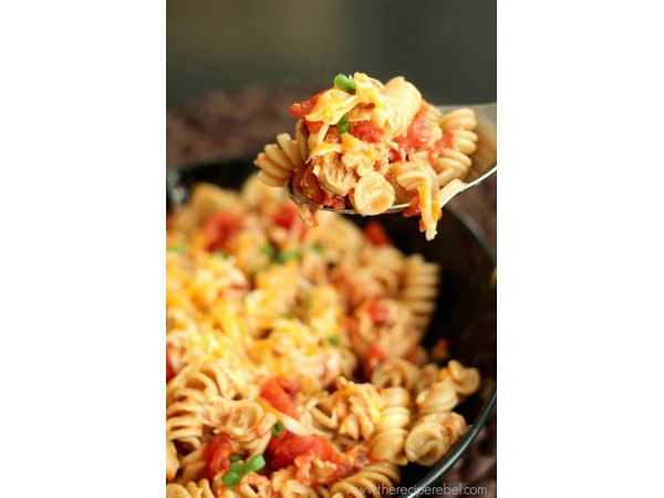 One Pot BBQ Chicken & Bacon Pasta