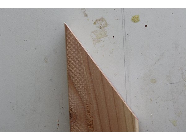 The ends with one 35 degree angle cut will connect at the top of the catapult.