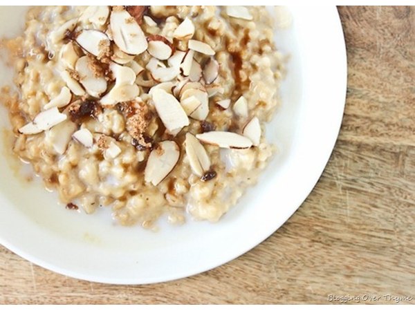 Vanilla Almond Steel Cut Oatmeal