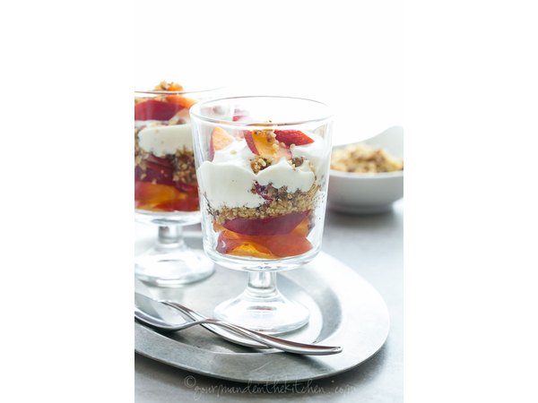 Nectarine parfaits are the perfect healthy dessert (or breakfast!)