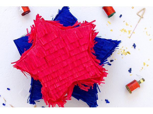 Little guests love little pinatas.