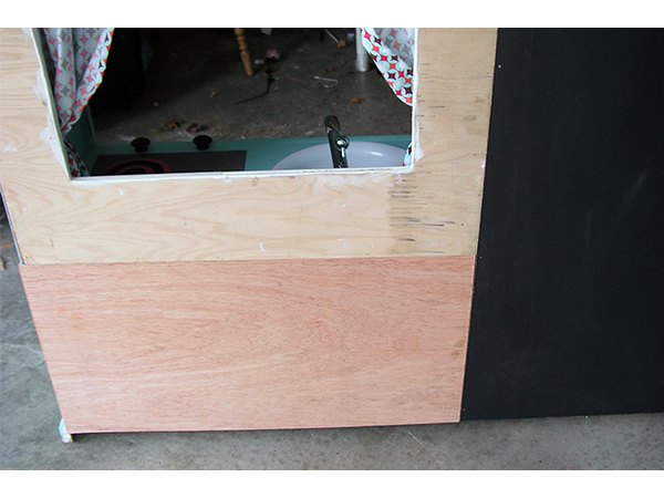 Use two coats of paint for best results.