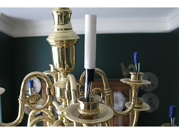 Preparing the chandelier for painting.